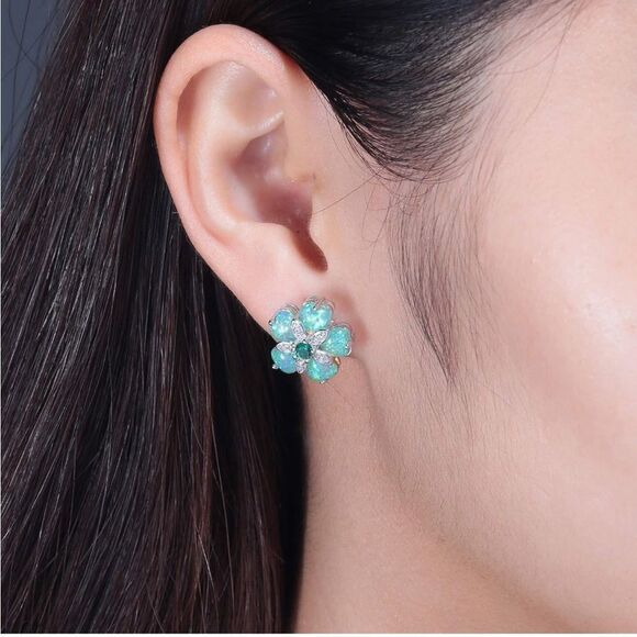 925 Sterling Silver with Green Fire Opals and Green Quartz Flower Stud Earrings - Picture 5 of 6